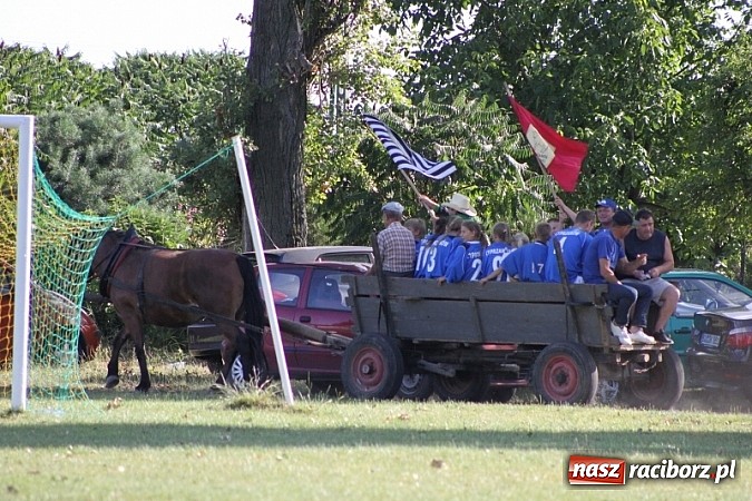 Zdjęcie w galerii na portalu naszraciborz.pl: Pełne emocji popołudnie i wiecz&oacute;r, czyli festyn LKS Wojnowice wiadomości z regionu