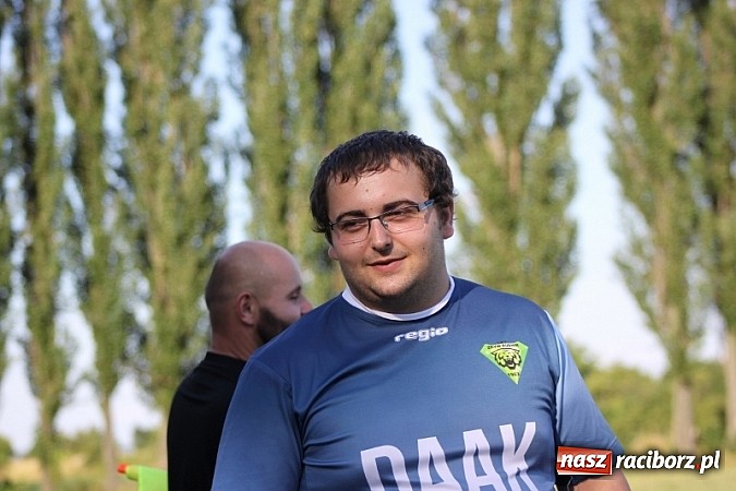 Zdjęcie w galerii na portalu naszraciborz.pl: Pełne emocji popołudnie i wiecz&oacute;r, czyli festyn LKS Wojnowice wiadomości z regionu