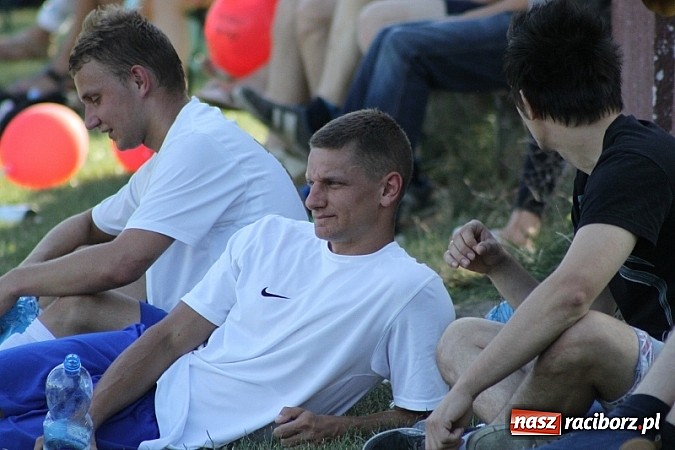 Zdjęcie w galerii na portalu naszraciborz.pl: Pełne emocji popołudnie i wiecz&oacute;r, czyli festyn LKS Wojnowice wiadomości z regionu