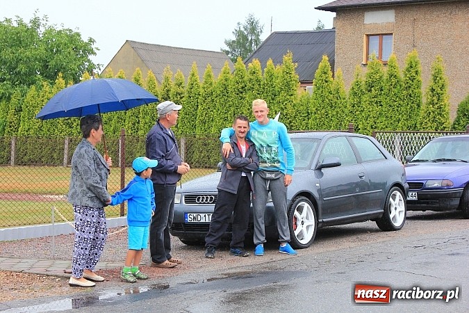 Zdjęcie w galerii na portalu naszraciborz.pl: 240 pielgrzymów z Lubomi i okolic już w drodze na Jasną Górę wiadomości z regionu
