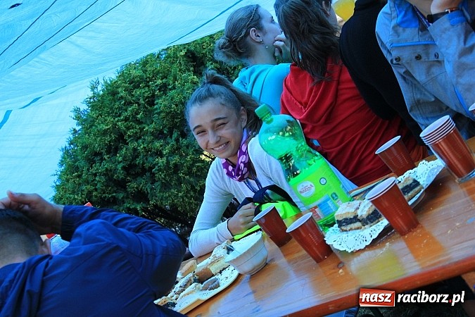 Zdjęcie w galerii na portalu naszraciborz.pl: 240 pielgrzymów z Lubomi i okolic już w drodze na Jasną Górę wiadomości z regionu