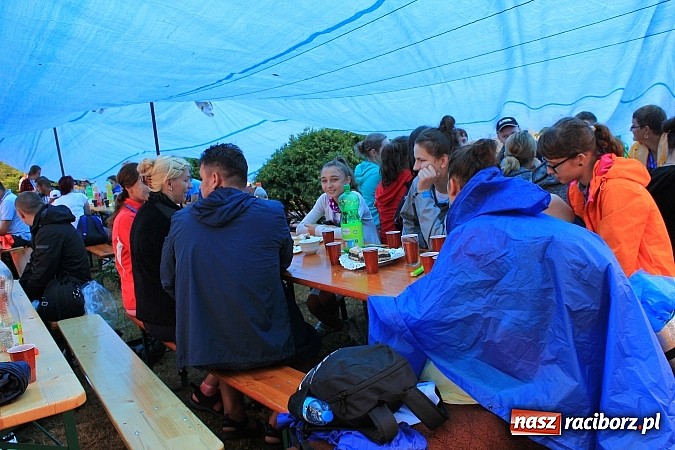 Zdjęcie w galerii na portalu naszraciborz.pl: 240 pielgrzymów z Lubomi i okolic już w drodze na Jasną Górę wiadomości z regionu