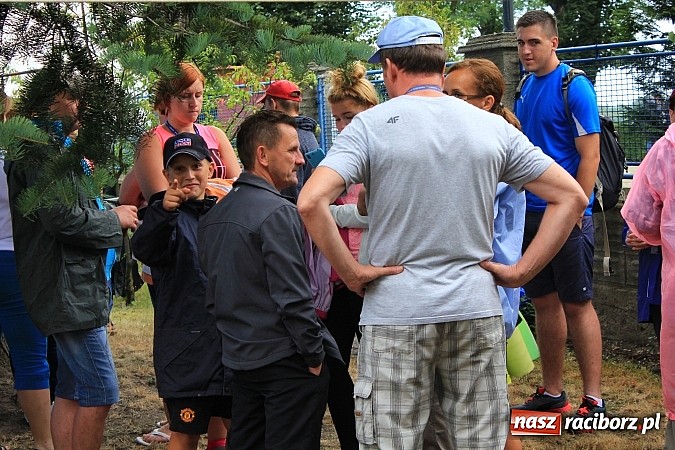Zdjęcie w galerii na portalu naszraciborz.pl: 240 pielgrzymów z Lubomi i okolic już w drodze na Jasną Górę wiadomości z regionu