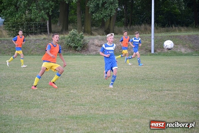 Zdjęcie w galerii na portalu naszraciborz.pl: Unia Racibórz - Jedlińsk. Rewanż zakończony pogromem! wiadomości z regionu