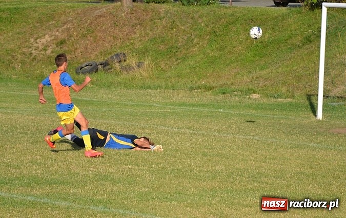 Zdjęcie w galerii na portalu naszraciborz.pl: Unia Racibórz - Jedlińsk. Rewanż zakończony pogromem! wiadomości z regionu