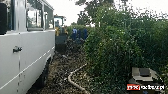 Zdjęcie w galerii na portalu naszraciborz.pl: Awaria wodociągu w Kietrzu usunięta  wiadomości z regionu
