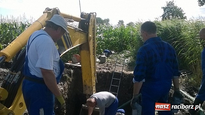Zdjęcie w galerii na portalu naszraciborz.pl: Awaria wodociągu w Kietrzu usunięta  wiadomości z regionu