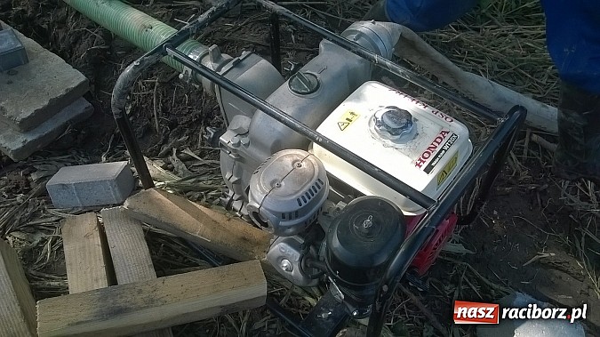 Zdjęcie w galerii na portalu naszraciborz.pl: Awaria wodociągu w Kietrzu usunięta  wiadomości z regionu