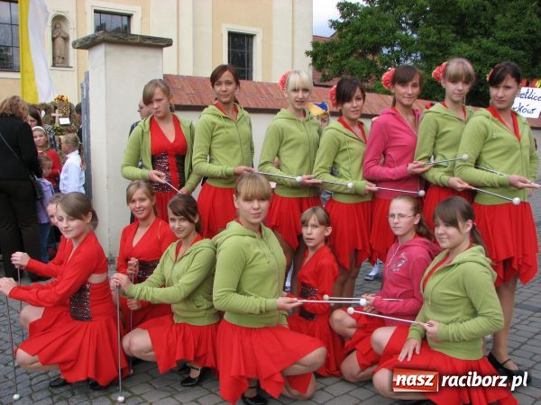 Zdjęcie w galerii na portalu naszraciborz.pl: Tworków: Hucznie i na wesoło wiadomości z regionu