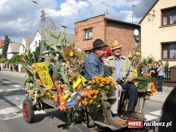 Zdjęcie w galerii na portalu naszraciborz.pl: Tworków: Hucznie i na wesoło wiadomości z regionu