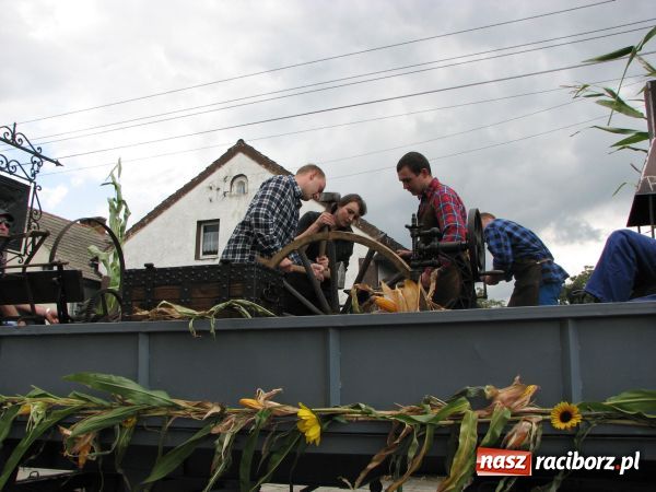 Zdjęcie w galerii na portalu naszraciborz.pl: Tworków: Hucznie i na wesoło wiadomości z regionu