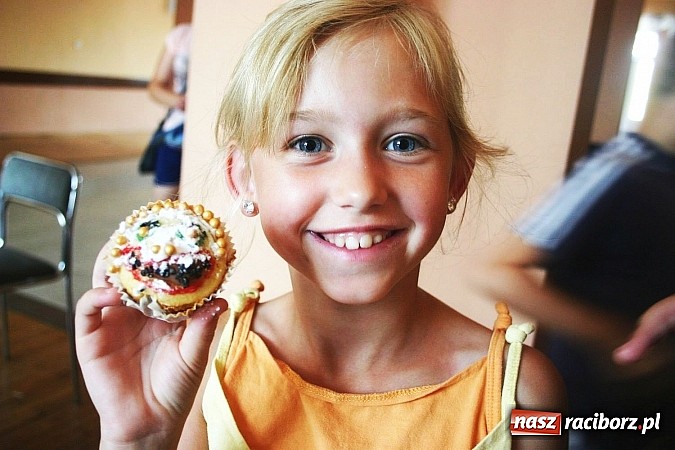 Zdjęcie w galerii na portalu naszraciborz.pl: Gotowanie na Uniwersytecie Małolata w Nędzy  wiadomości z regionu