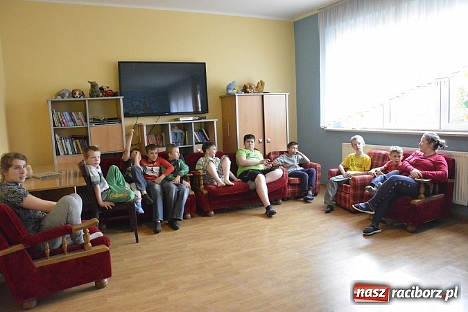 Zdjęcie w galerii na portalu naszraciborz.pl: Udowodniły, że poza komputerem jest inny, ciekawszy świat wiadomości z regionu