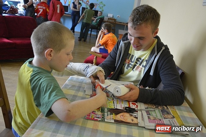 Zdjęcie w galerii na portalu naszraciborz.pl: Udowodniły, że poza komputerem jest inny, ciekawszy świat wiadomości z regionu