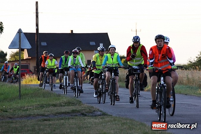 Zdjęcie w galerii na portalu naszraciborz.pl: Rowerem z Lubomi na Jasną Górę wiadomości z regionu