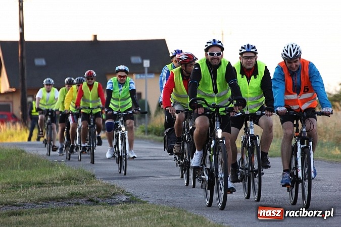 Zdjęcie w galerii na portalu naszraciborz.pl: Rowerem z Lubomi na Jasną Górę wiadomości z regionu