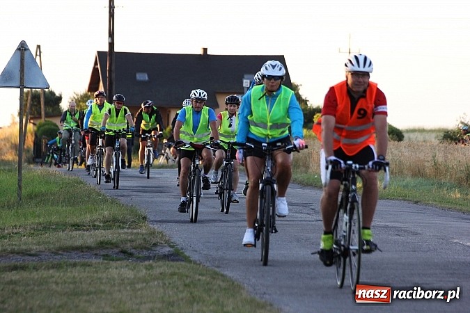 Zdjęcie w galerii na portalu naszraciborz.pl: Rowerem z Lubomi na Jasną Górę wiadomości z regionu