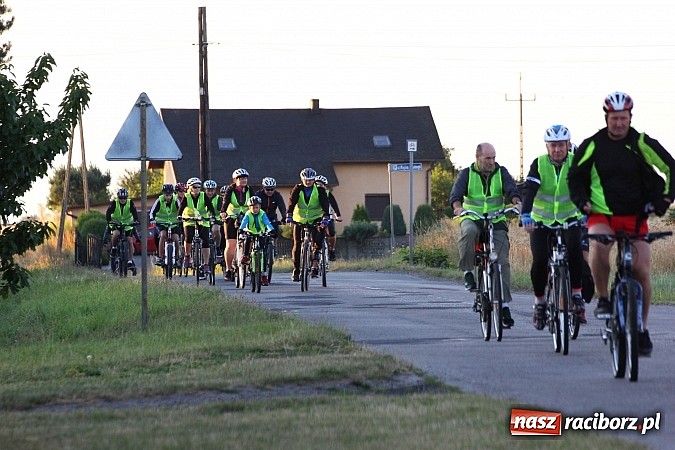 Zdjęcie w galerii na portalu naszraciborz.pl: Rowerem z Lubomi na Jasną Górę wiadomości z regionu