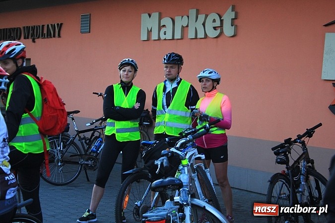 Zdjęcie w galerii na portalu naszraciborz.pl: Rowerem z Lubomi na Jasną Górę wiadomości z regionu