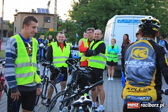 Zdjęcie w galerii na portalu naszraciborz.pl: Rowerem z Lubomi na Jasną Górę wiadomości z regionu