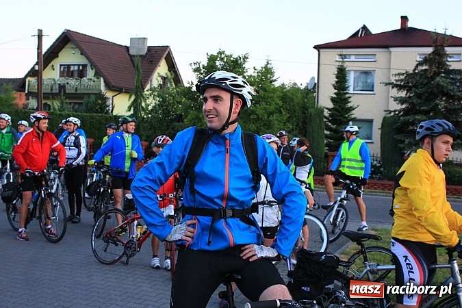 Zdjęcie w galerii na portalu naszraciborz.pl: Rowerem z Lubomi na Jasną Górę wiadomości z regionu