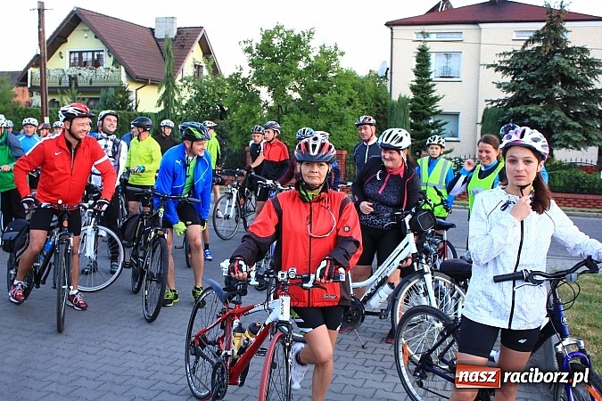 Zdjęcie w galerii na portalu naszraciborz.pl: Rowerem z Lubomi na Jasną Górę wiadomości z regionu