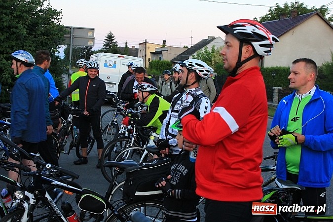 Zdjęcie w galerii na portalu naszraciborz.pl: Rowerem z Lubomi na Jasną Górę wiadomości z regionu