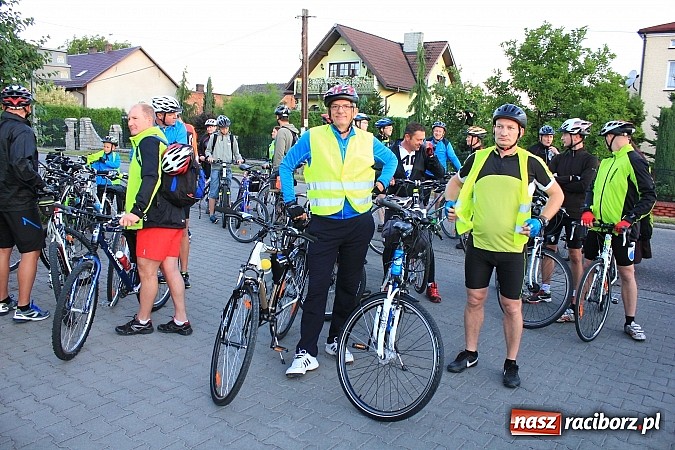 Zdjęcie w galerii na portalu naszraciborz.pl: Rowerem z Lubomi na Jasną Górę wiadomości z regionu