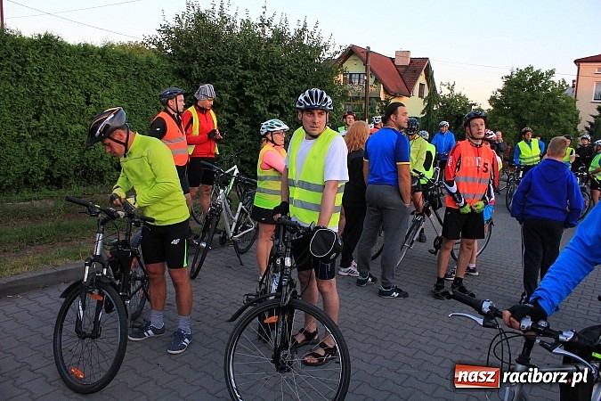 Zdjęcie w galerii na portalu naszraciborz.pl: Rowerem z Lubomi na Jasną Górę wiadomości z regionu