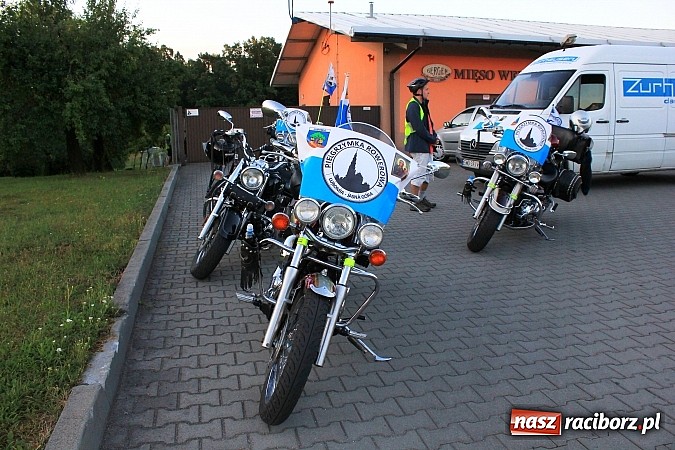 Zdjęcie w galerii na portalu naszraciborz.pl: Rowerem z Lubomi na Jasną Górę wiadomości z regionu