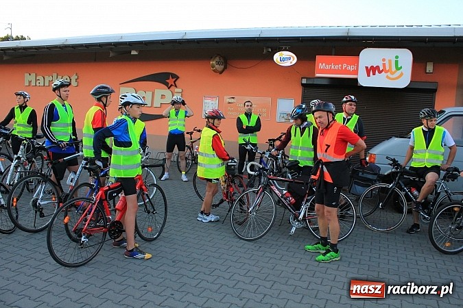 Zdjęcie w galerii na portalu naszraciborz.pl: Rowerem z Lubomi na Jasną Górę wiadomości z regionu