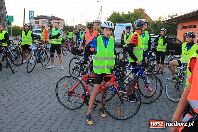 Zdjęcie w galerii na portalu naszraciborz.pl: Rowerem z Lubomi na Jasną Górę wiadomości z regionu