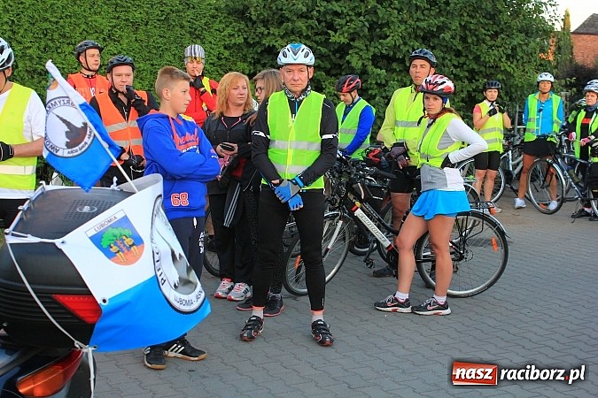 Zdjęcie w galerii na portalu naszraciborz.pl: Rowerem z Lubomi na Jasną Górę wiadomości z regionu