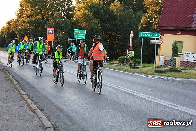 Zdjęcie w galerii na portalu naszraciborz.pl: Rowerem z Lubomi na Jasną Górę wiadomości z regionu