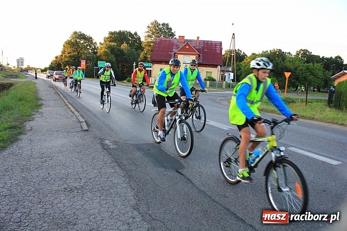 Zdjęcie w galerii na portalu naszraciborz.pl: Rowerem z Lubomi na Jasną Górę wiadomości z regionu