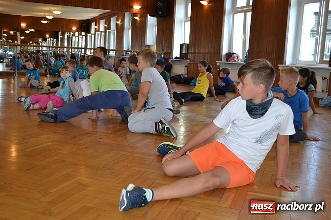 Zdjęcie w galerii na portalu naszraciborz.pl: Breakdance króluje na parkiecie Strzechy wiadomości z regionu
