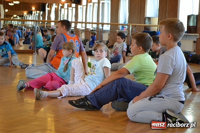 Zdjęcie w galerii na portalu naszraciborz.pl: Breakdance króluje na parkiecie Strzechy wiadomości z regionu