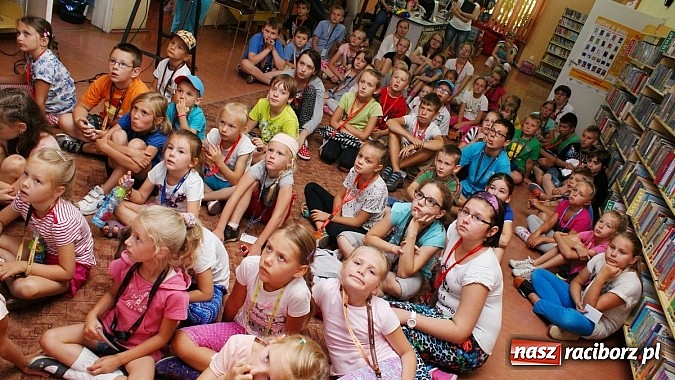 Zdjęcie w galerii na portalu naszraciborz.pl: Olimpijskie zajęcia dla dzieci w raciborskiej bibliotece z Ryszardem Wolnym wiadomości z regionu