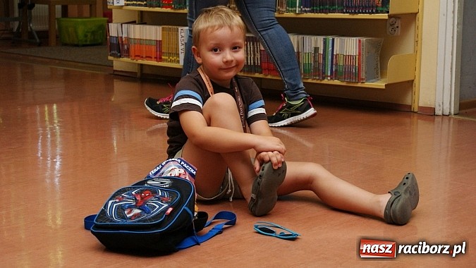 Zdjęcie w galerii na portalu naszraciborz.pl: Olimpijskie zajęcia dla dzieci w raciborskiej bibliotece z Ryszardem Wolnym wiadomości z regionu