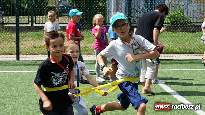 Zdjęcie w galerii na portalu naszraciborz.pl: Olimpijskie zajęcia dla dzieci w raciborskiej bibliotece z Ryszardem Wolnym wiadomości z regionu
