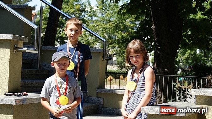 Zdjęcie w galerii na portalu naszraciborz.pl: Olimpijskie zajęcia dla dzieci w raciborskiej bibliotece z Ryszardem Wolnym wiadomości z regionu