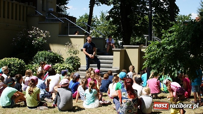 Zdjęcie w galerii na portalu naszraciborz.pl: Olimpijskie zajęcia dla dzieci w raciborskiej bibliotece z Ryszardem Wolnym wiadomości z regionu