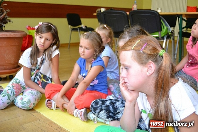 Zdjęcie w galerii na portalu naszraciborz.pl: Nauka poprzez zabawę, czyli Kamishibai  wiadomości z regionu