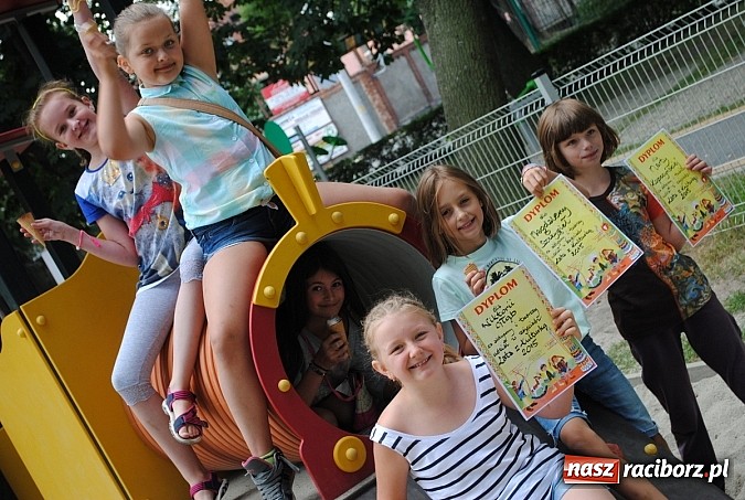 Zdjęcie w galerii na portalu naszraciborz.pl: Słoneczne zakończenie Lata z Kulturką w Kietrzu wiadomości z regionu