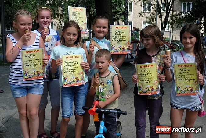 Zdjęcie w galerii na portalu naszraciborz.pl: Słoneczne zakończenie Lata z Kulturką w Kietrzu wiadomości z regionu