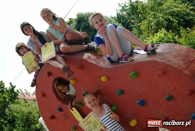 Zdjęcie w galerii na portalu naszraciborz.pl: Słoneczne zakończenie Lata z Kulturką w Kietrzu wiadomości z regionu