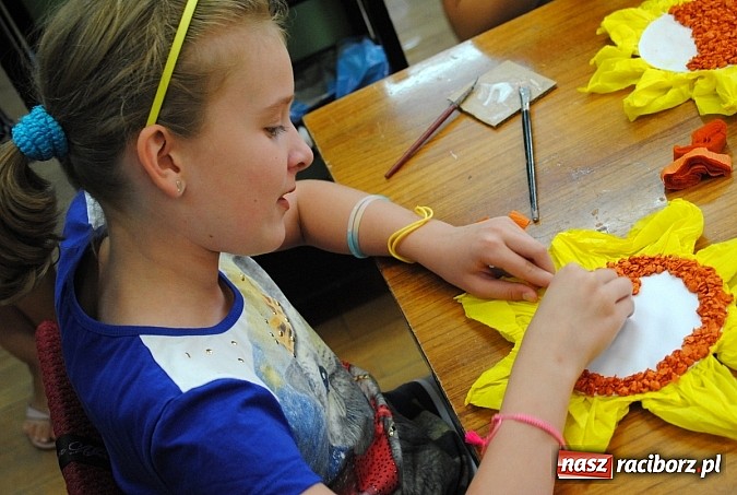 Zdjęcie w galerii na portalu naszraciborz.pl: Słoneczne zakończenie Lata z Kulturką w Kietrzu wiadomości z regionu