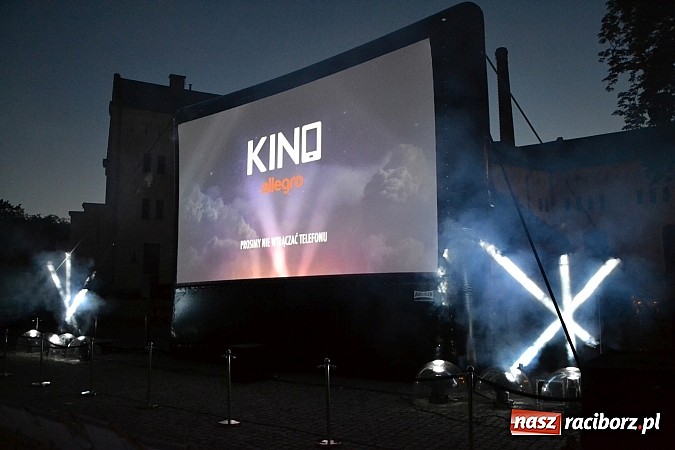 Zdjęcie w galerii na portalu naszraciborz.pl: Władca Pierścieni w zamkowej scenerii, czyli kino Allegro w Raciborzu wiadomości z regionu