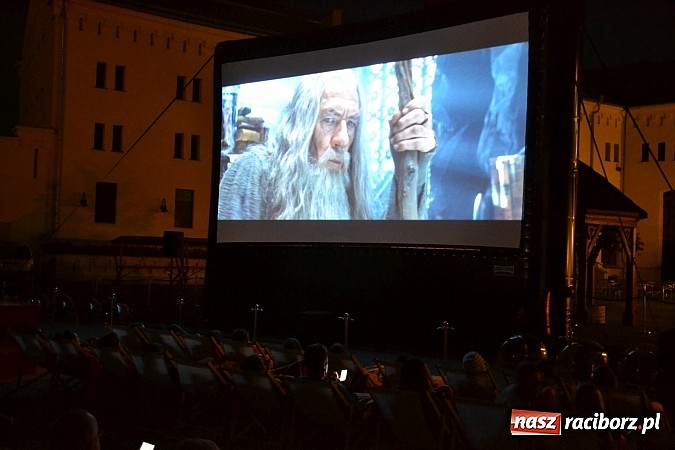 Zdjęcie w galerii na portalu naszraciborz.pl: Władca Pierścieni w zamkowej scenerii, czyli kino Allegro w Raciborzu wiadomości z regionu