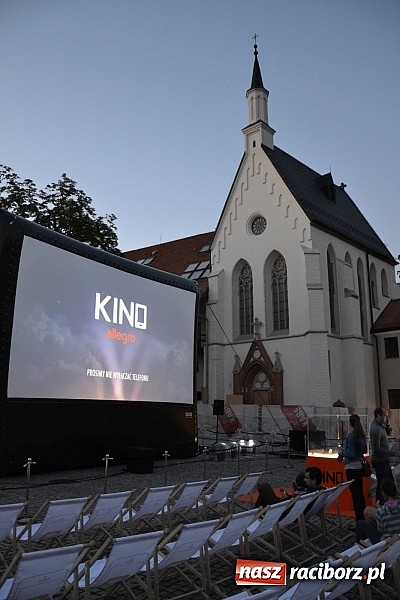 Zdjęcie w galerii na portalu naszraciborz.pl: Władca Pierścieni w zamkowej scenerii, czyli kino Allegro w Raciborzu wiadomości z regionu